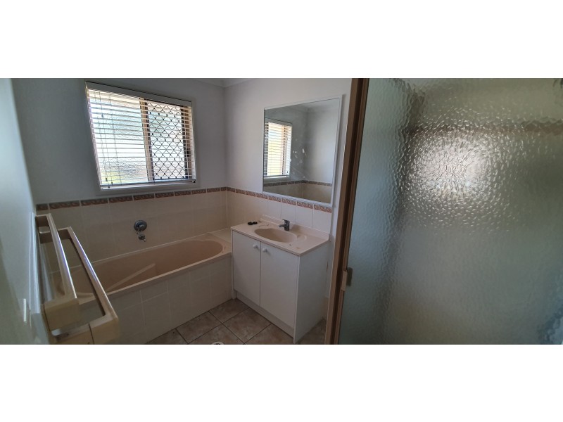 71 Bombala Crescent, Rainbow Beach QLD 4581