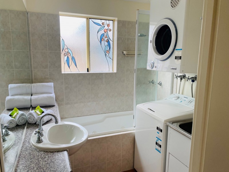 17/2 – 4 DOUBLE ISLAND DRIVE, Rainbow Beach QLD 4581