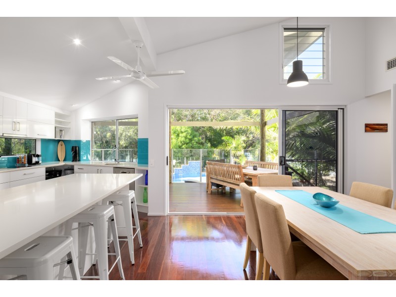 24 Naiad Court, Rainbow Beach QLD 4581