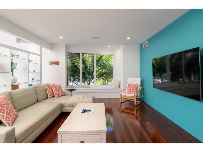 24 Naiad Court, Rainbow Beach QLD 4581