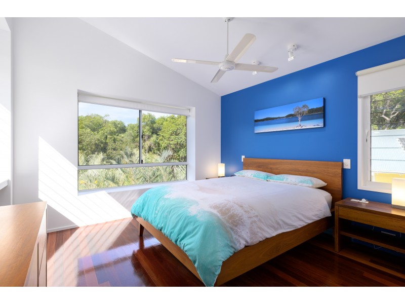 24 Naiad Court, Rainbow Beach QLD 4581