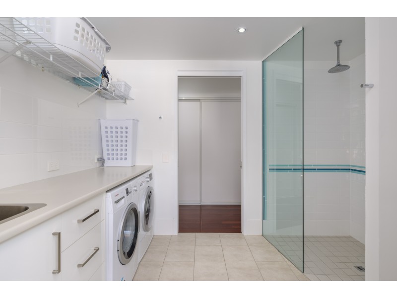 24 Naiad Court, Rainbow Beach QLD 4581