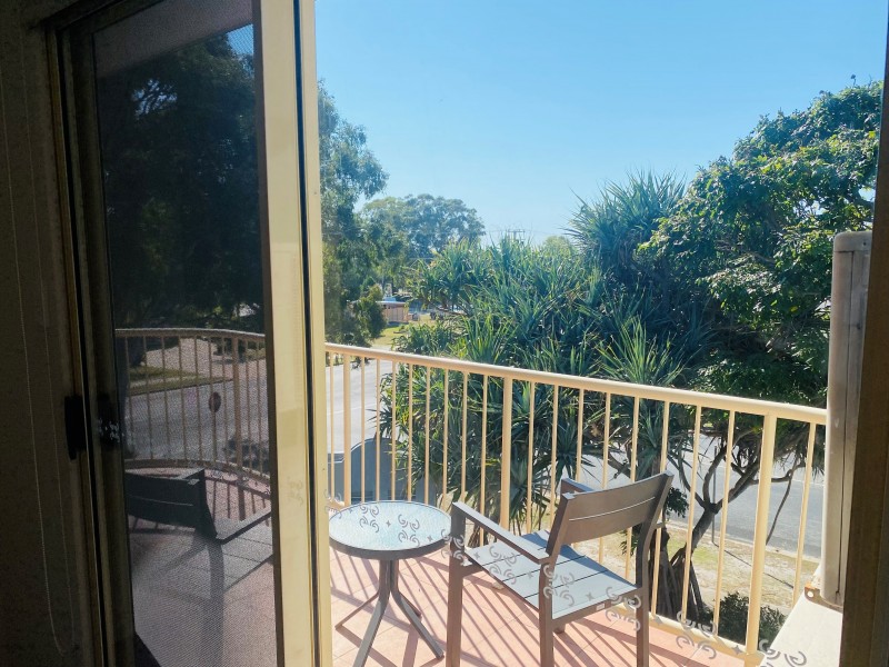 2/2 – 4 Double Island Drive, Rainbow Beach QLD 4581