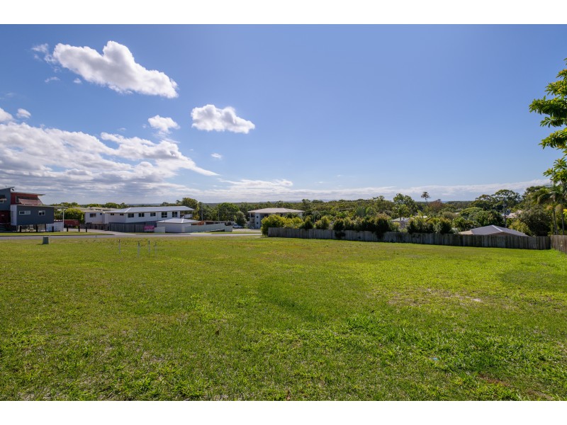 43a Manooka Drive, Rainbow Beach QLD 4581
