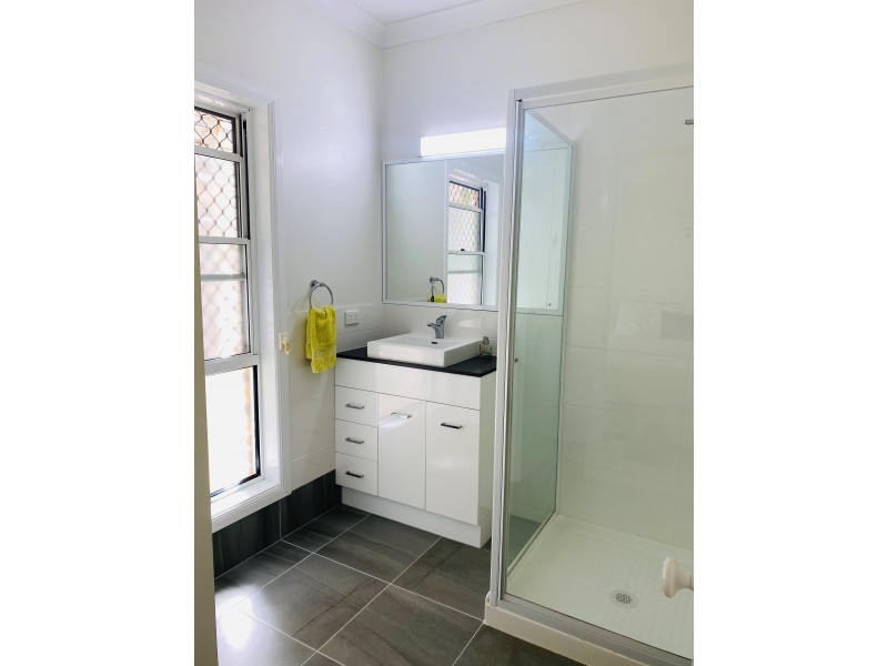 2/48 Manooka Drive, Rainbow Beach QLD 4581
