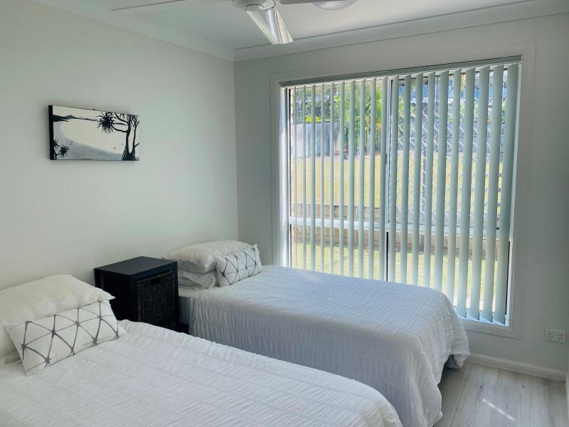 2/48 Manooka Drive, Rainbow Beach QLD 4581