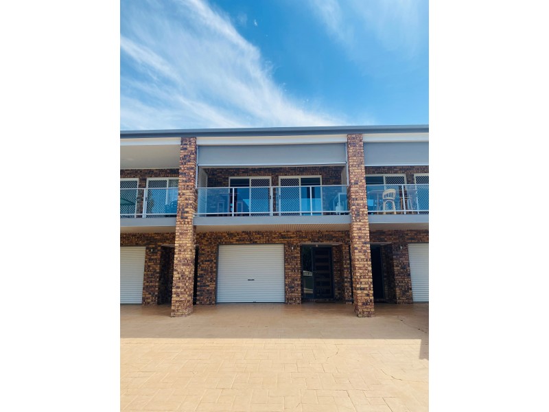 2/48 Manooka Drive, Rainbow Beach QLD 4581