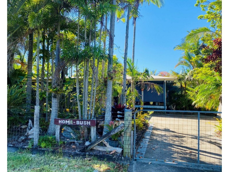 56 TINGIRA CLOSE, Rainbow Beach QLD 4581