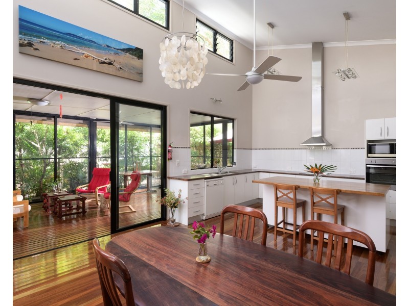 22 ESPRIT DRIVE, Rainbow Beach QLD 4581