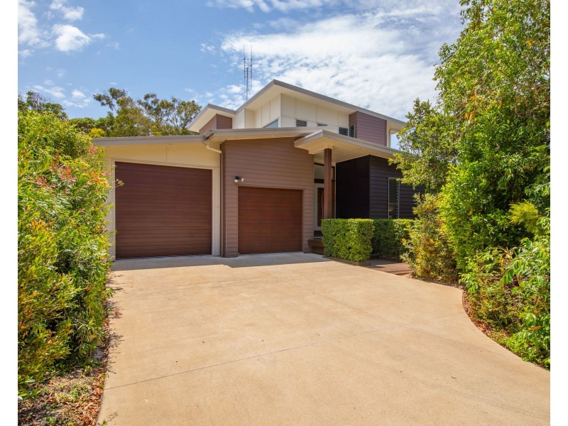 17 Naiad Court, Rainbow Beach QLD 4581