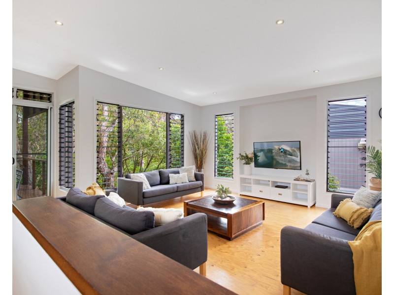 17 Naiad Court, Rainbow Beach QLD 4581