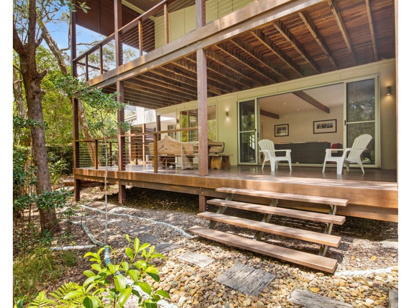 17 Naiad Court, Rainbow Beach QLD 4581