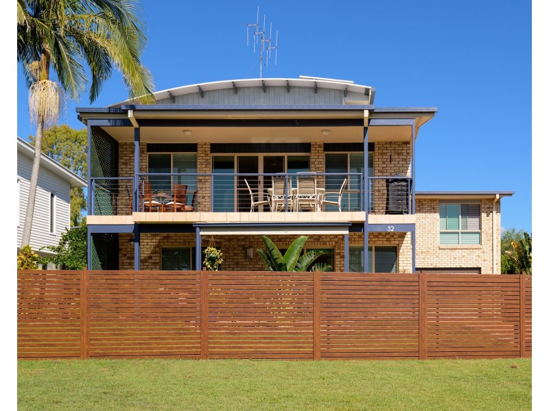 32 TINGIRA CLOSE, Rainbow Beach QLD 4581
