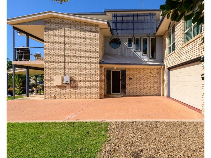 32 TINGIRA CLOSE, Rainbow Beach QLD 4581