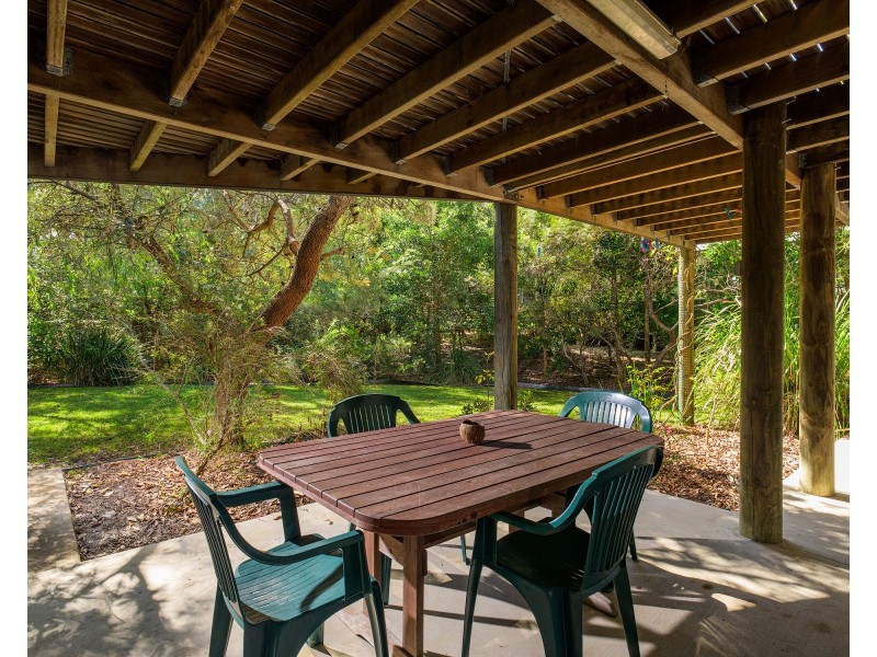 9 Naiad Court, Rainbow Beach QLD 4581