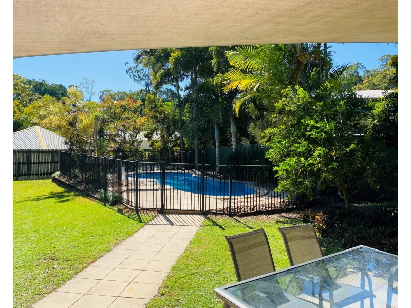 15 Larapinta Court, Rainbow Beach QLD 4581