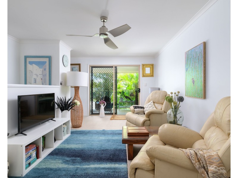 2/9 Zircon Street, Rainbow Beach QLD 4581