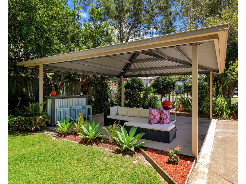 2/9 Zircon Street, Rainbow Beach QLD 4581