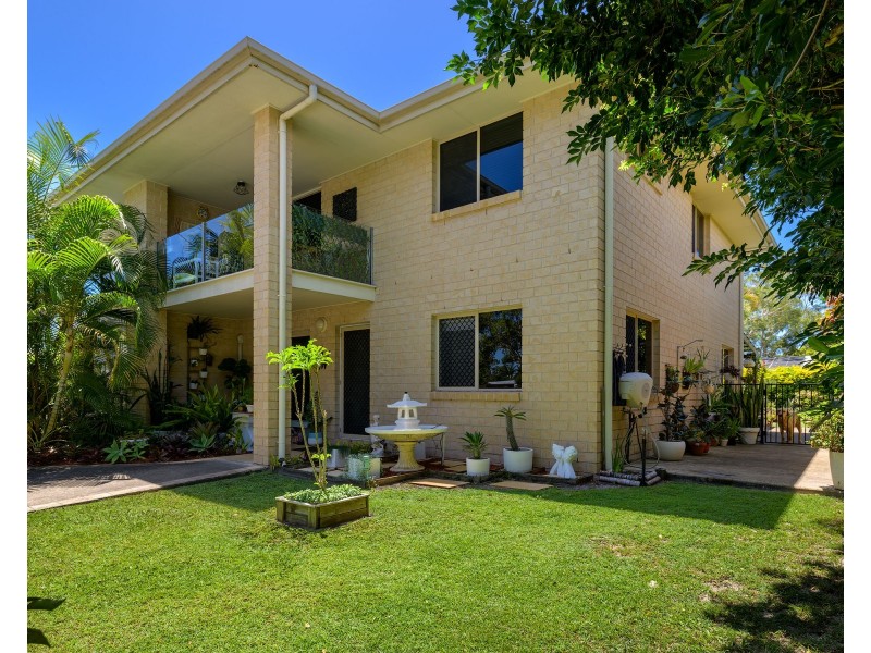 2/9 Zircon Street, Rainbow Beach QLD 4581