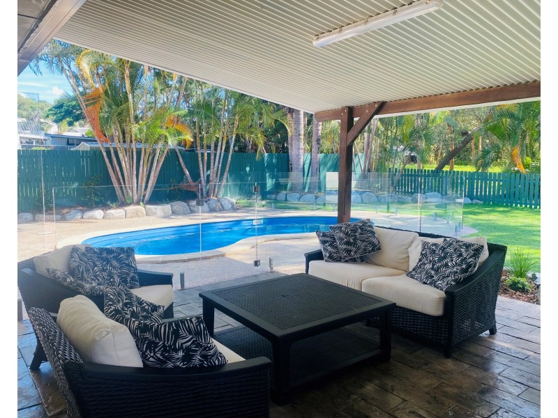 18 Rumbalara Avenue, Rainbow Beach QLD 4581
