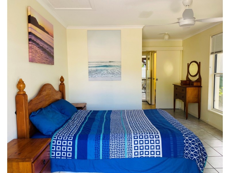 18 Rumbalara Avenue, Rainbow Beach QLD 4581