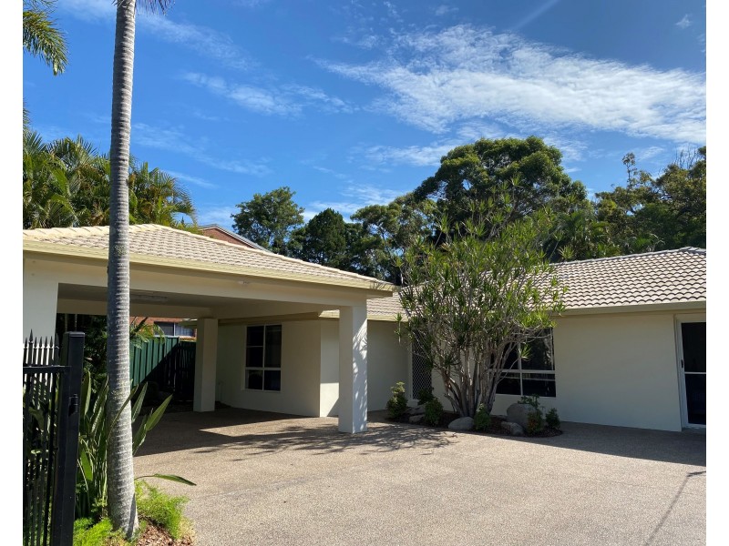 18 Rumbalara Avenue, Rainbow Beach QLD 4581