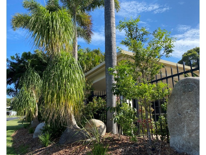 18 Rumbalara Avenue, Rainbow Beach QLD 4581