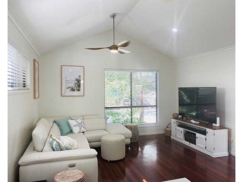 11 Satinwood Drive, Rainbow Beach QLD 4581