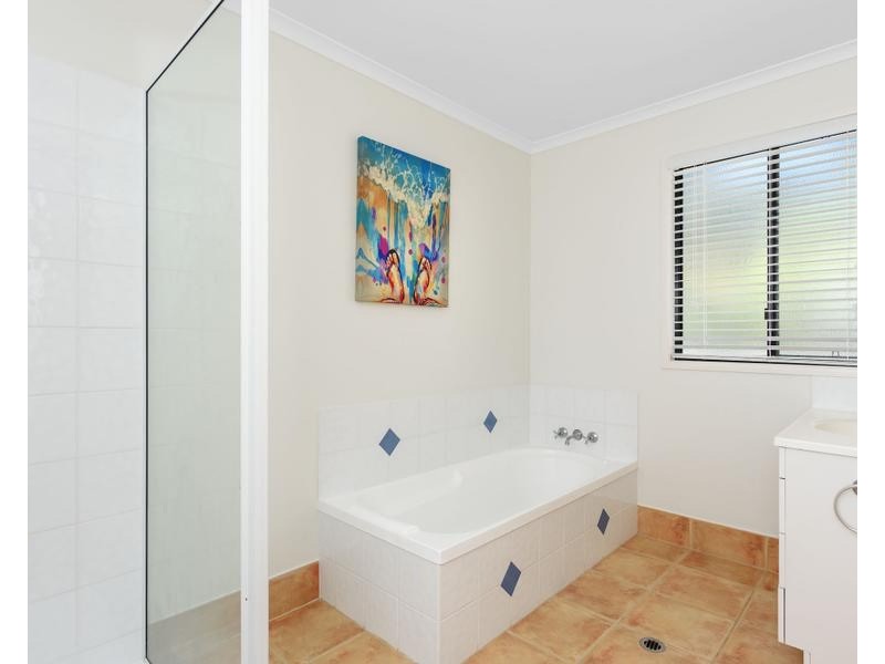 11 Satinwood Drive, Rainbow Beach QLD 4581