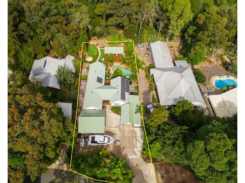 11 Satinwood Drive, Rainbow Beach QLD 4581