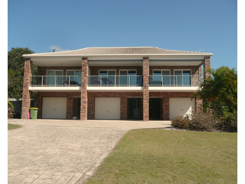 1/48 Manooka Drive, Rainbow Beach QLD 4581