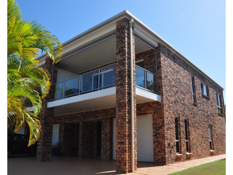 1/48 Manooka Drive, Rainbow Beach QLD 4581
