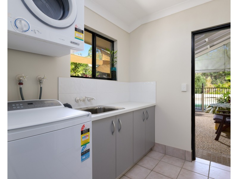31 Bomburra Court, Rainbow Beach QLD 4581