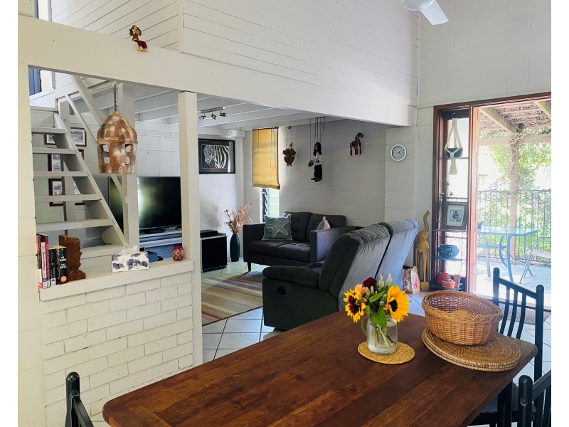 4 Larapinta Court, Rainbow Beach QLD 4581