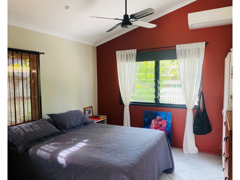 4 Larapinta Court, Rainbow Beach QLD 4581