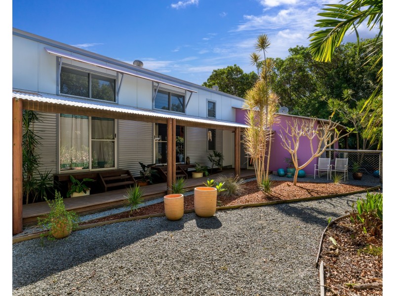 22 Orania Street, Rainbow Beach QLD 4581