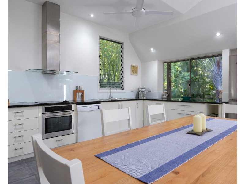 22 Orania Street, Rainbow Beach QLD 4581