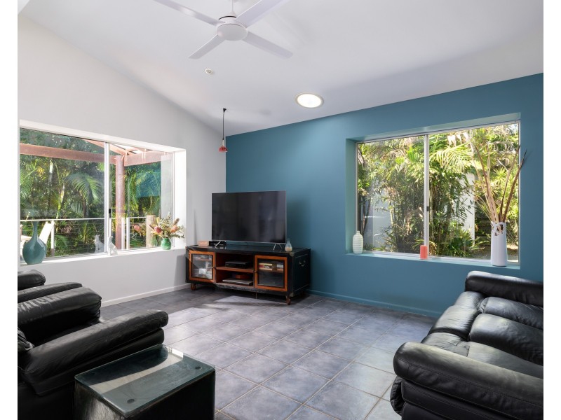22 Orania Street, Rainbow Beach QLD 4581