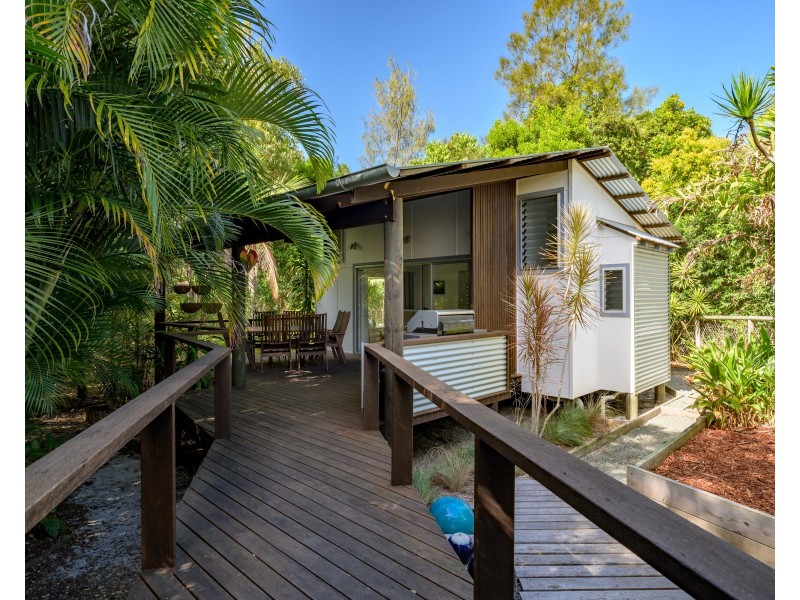 22 Orania Street, Rainbow Beach QLD 4581
