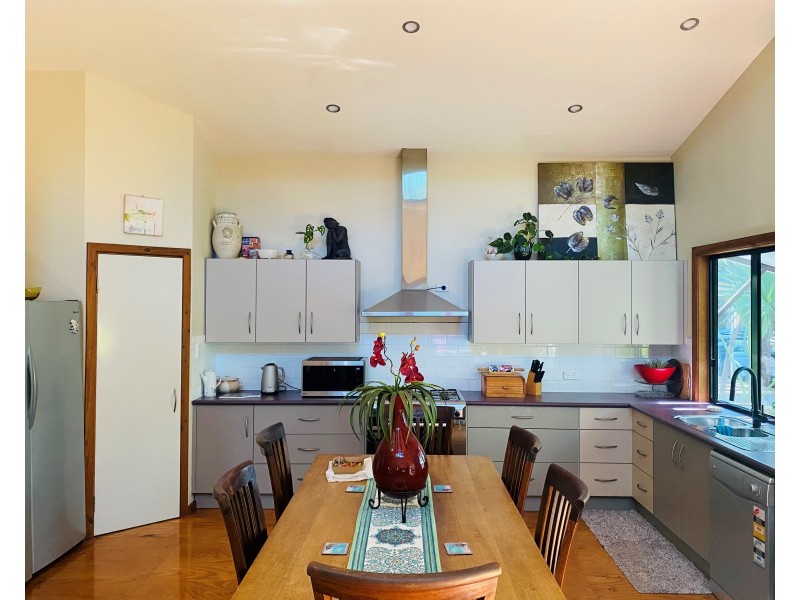 3 BELLE COURT, Rainbow Beach QLD 4581