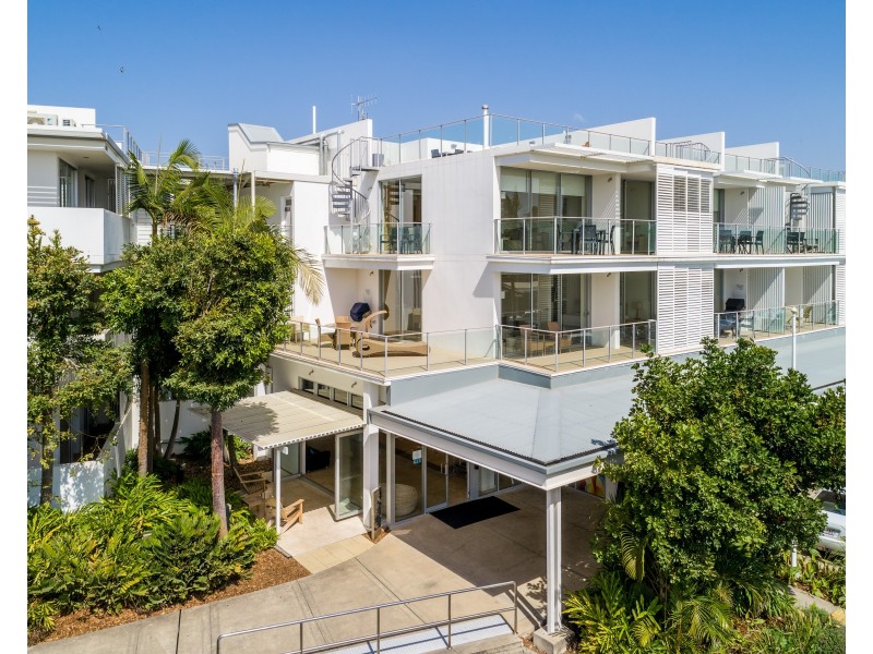104/1 RAINBOW BEACH ROAD, Rainbow Beach QLD 4581