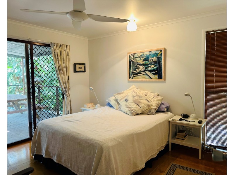 6 ESPRIT DRIVE, Rainbow Beach QLD 4581