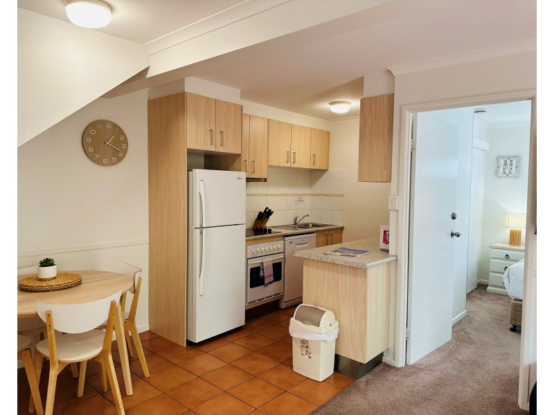 9/2-4 DOUBLE ISLAND DRIVE, Rainbow Beach QLD 4581