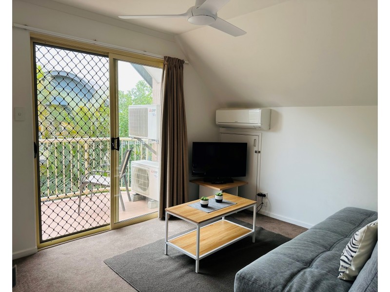 9/2-4 DOUBLE ISLAND DRIVE, Rainbow Beach QLD 4581