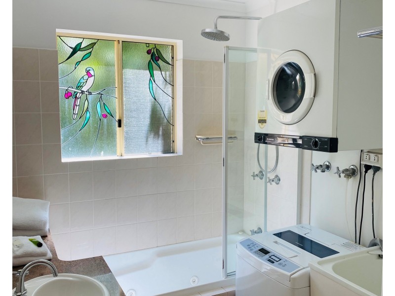 9/2-4 DOUBLE ISLAND DRIVE, Rainbow Beach QLD 4581