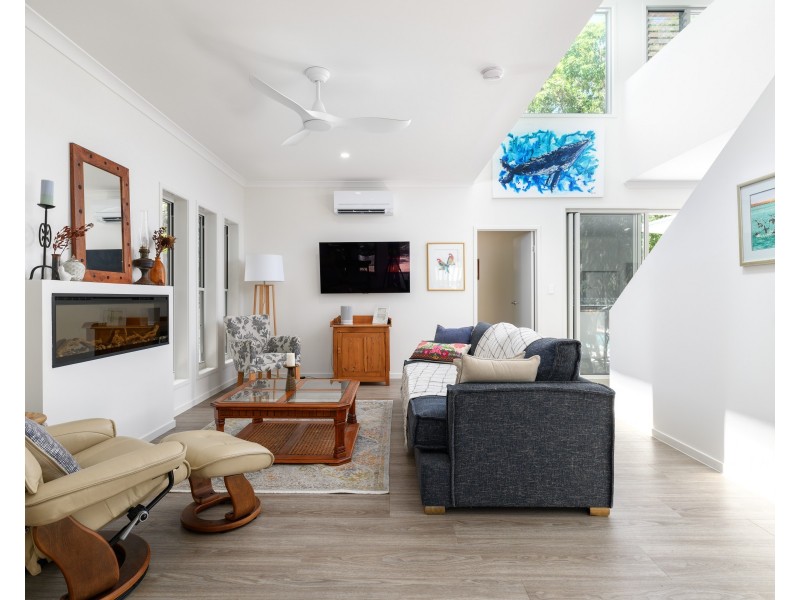 15 ORANIA ROAD, Rainbow Beach QLD 4581
