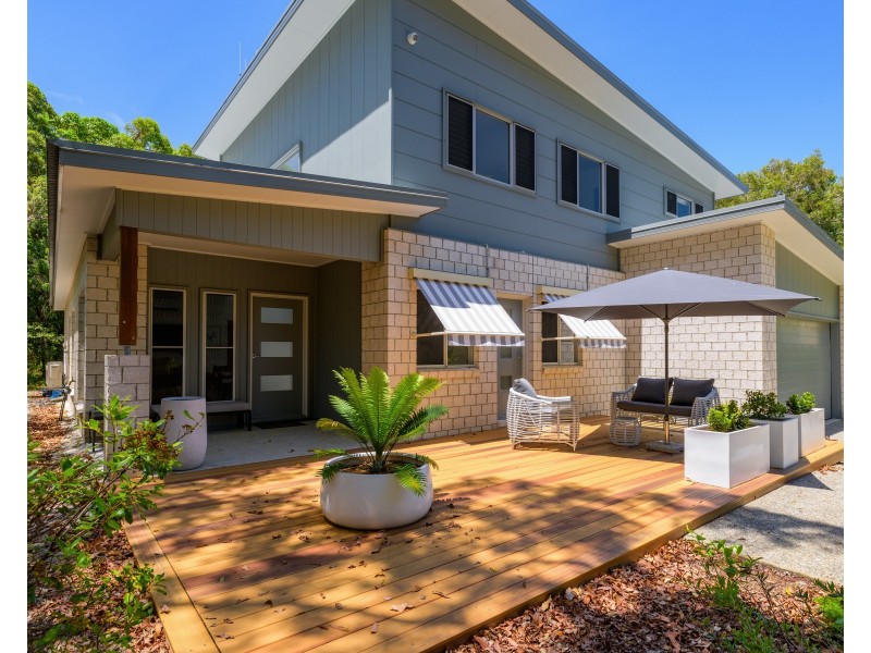 15 ORANIA ROAD, Rainbow Beach QLD 4581