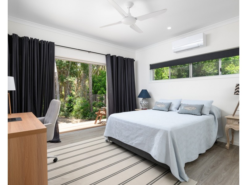 15 ORANIA ROAD, Rainbow Beach QLD 4581