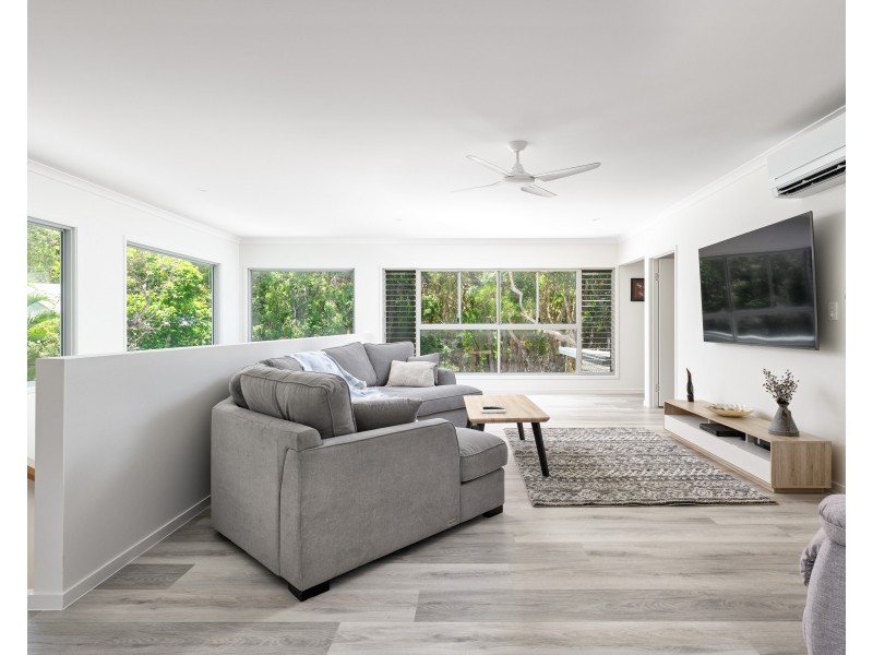 15 ORANIA ROAD, Rainbow Beach QLD 4581
