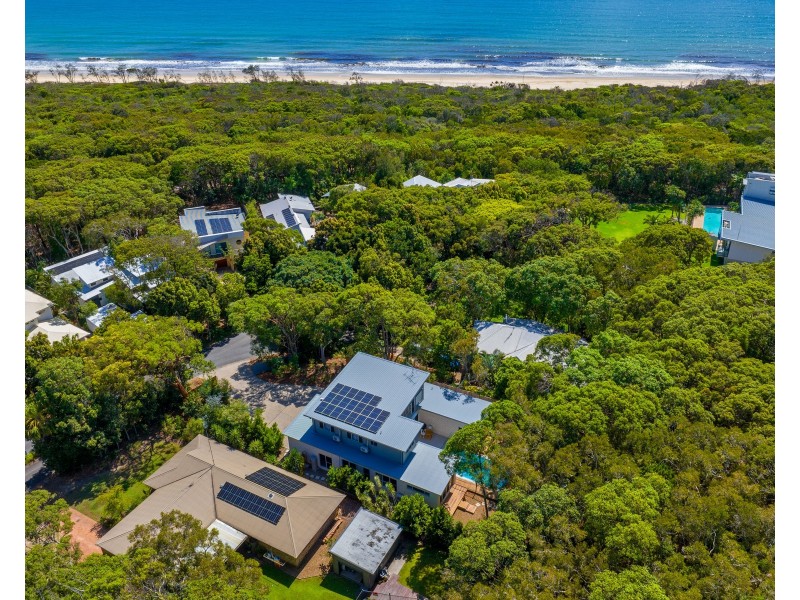 15 ORANIA ROAD, Rainbow Beach QLD 4581